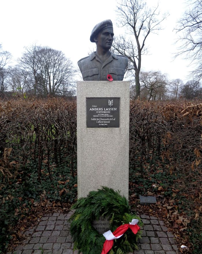 Anders Frederik Emil Victor Schau Lassen (22. september 1920 på Høvdingsgård – 9. april 1945 ved Comacchio i Italien) var en dansk officer i den britiske hær og gjorde tjeneste under det meste af 2. verdenskrig. Anders Lassen modtog som eneste udlænding i 2. verdenskrig Victoria Cross, som er den højeste britiske hædersbevisning for heltemod. Blot tre danskere modtog denne orden i 1. verdenskrig.
Han blev tilknyttet et infanteriregiment, hvorfra han senere blev udpeget til specialtjeneste og forflyttet til Poole i England for at deltage i træning og etablering af en ny specialenhed, som fik betegnelsen Small Scale Raiding Force (SSRF).
